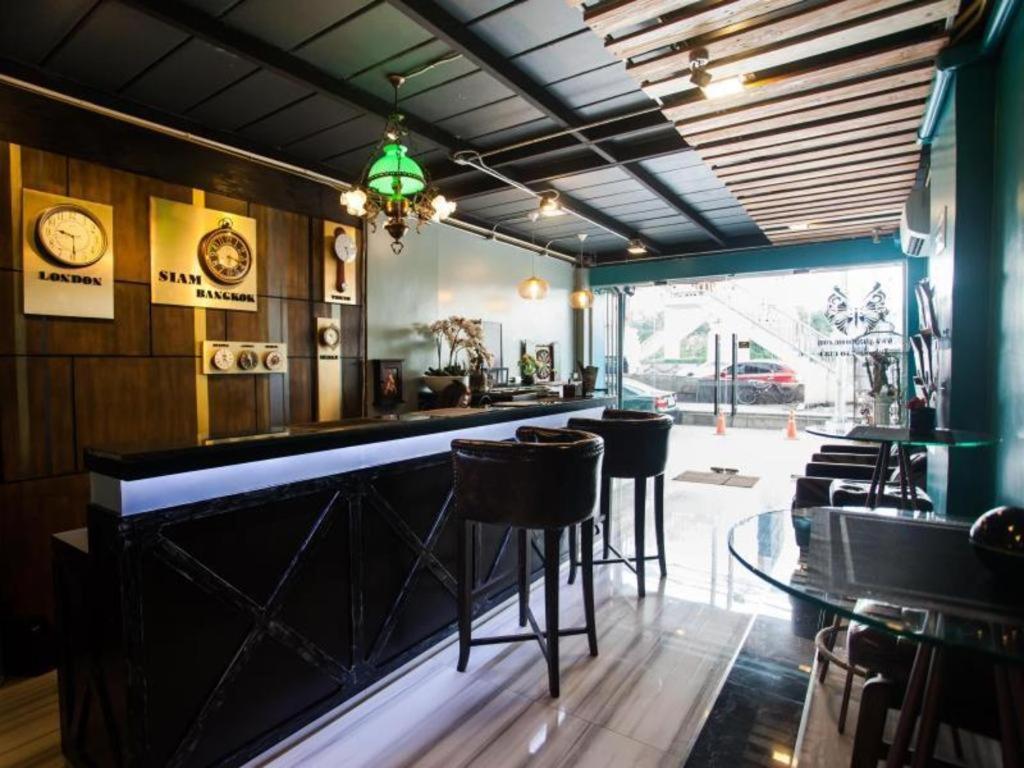 Phaphoom Boutique Residence Bangkok Exterior foto